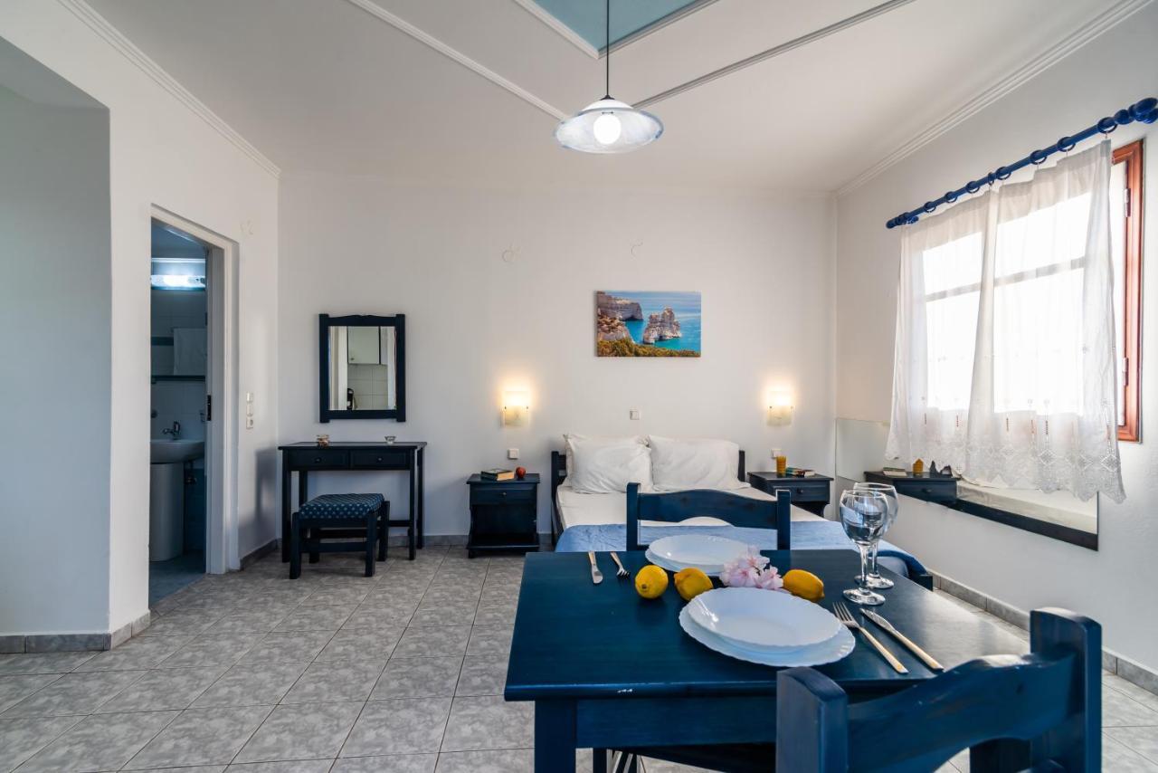 Kleo΄S Appartment Adamantas  Luaran gambar
